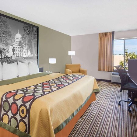 Мотель Super 8 By Wyndham Madison South Экстерьер фото