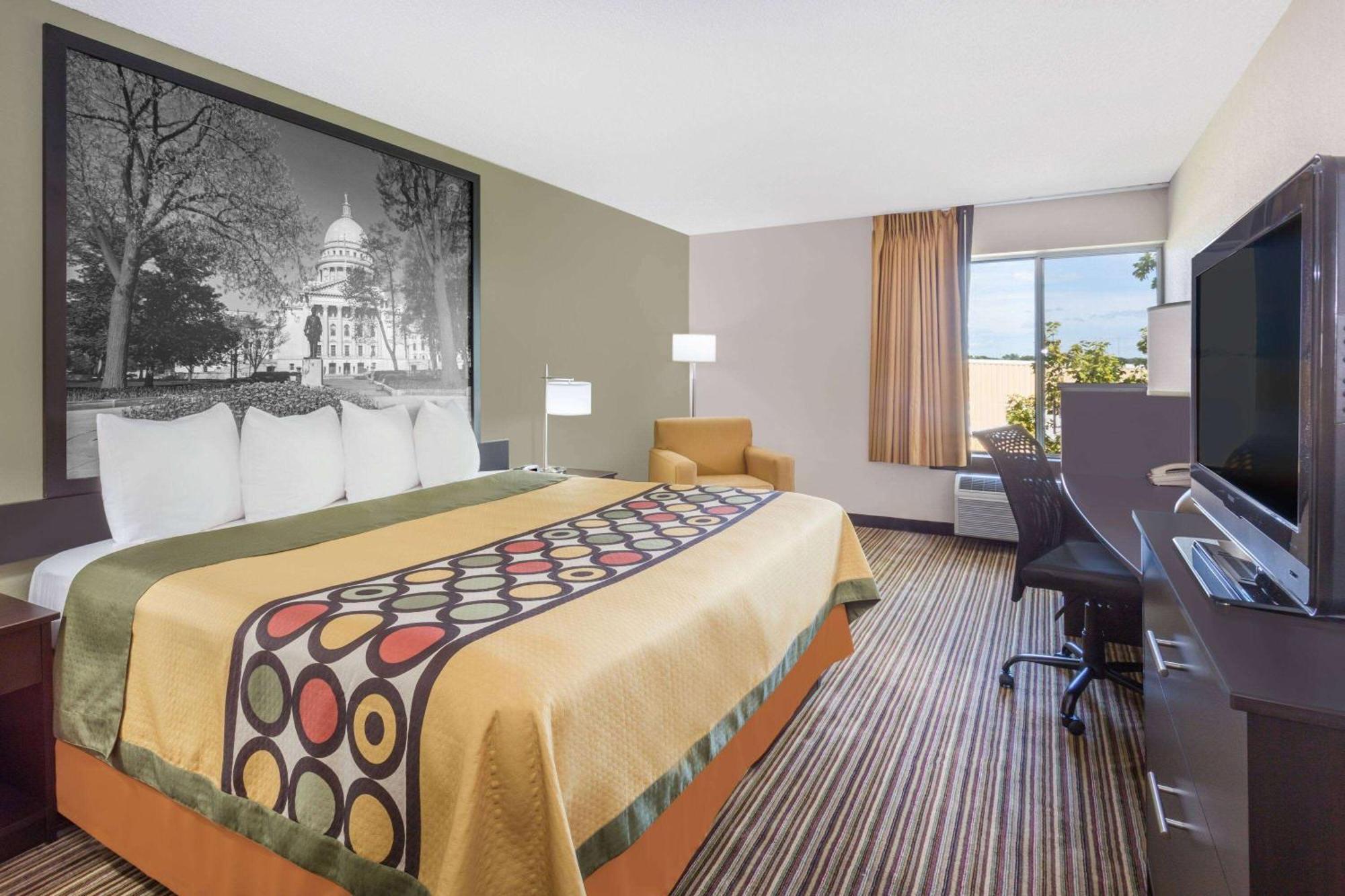 Мотель Super 8 By Wyndham Madison South Экстерьер фото