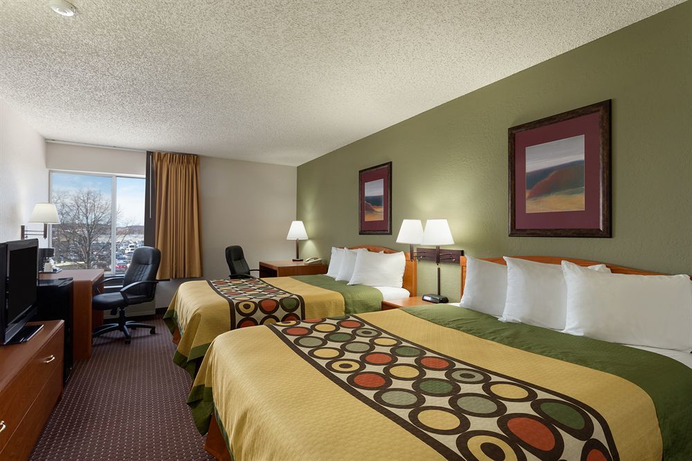 Мотель Super 8 By Wyndham Madison South Экстерьер фото